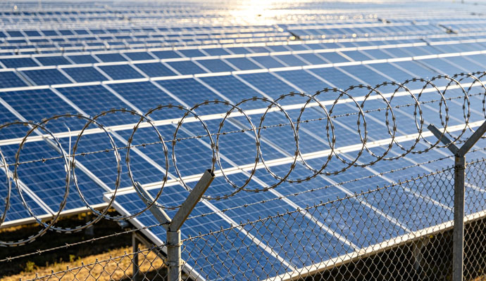 How Does Razor Wire Provide Maximum Perimeter Security for Critical Facilities?