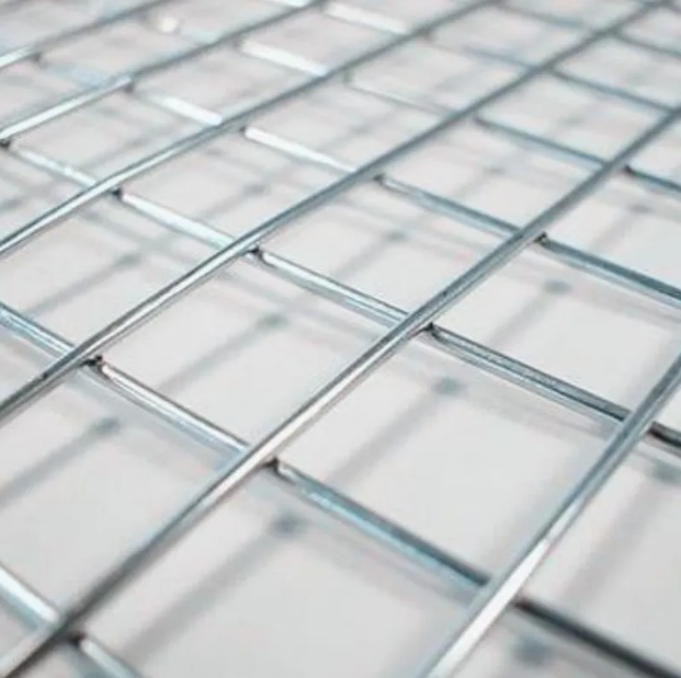 Iron Wire Mesh for Construction Sites: When Temporary Protection Needs More Than a Fence
